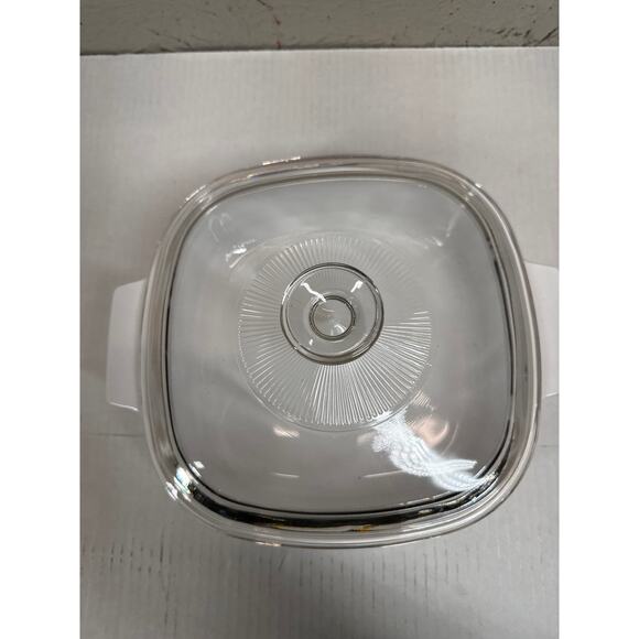 CORNING WARE A-2-B All White Casserole Dish With Glass Lid - Picture 2 of 4